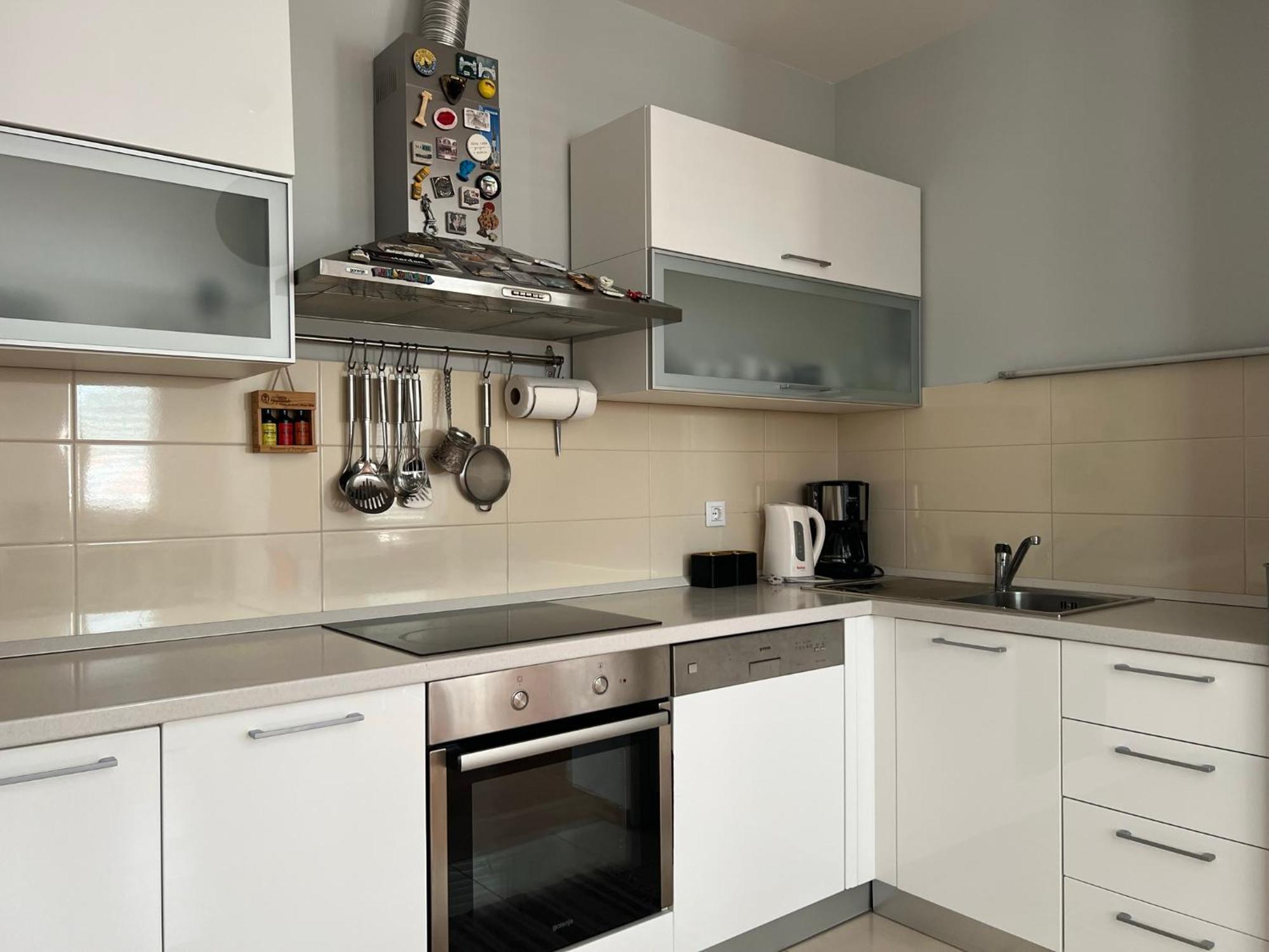 Apartment Lucija - Cozy Flat In The City Center With A Sea View & Parking ماكارسكا المظهر الخارجي الصورة